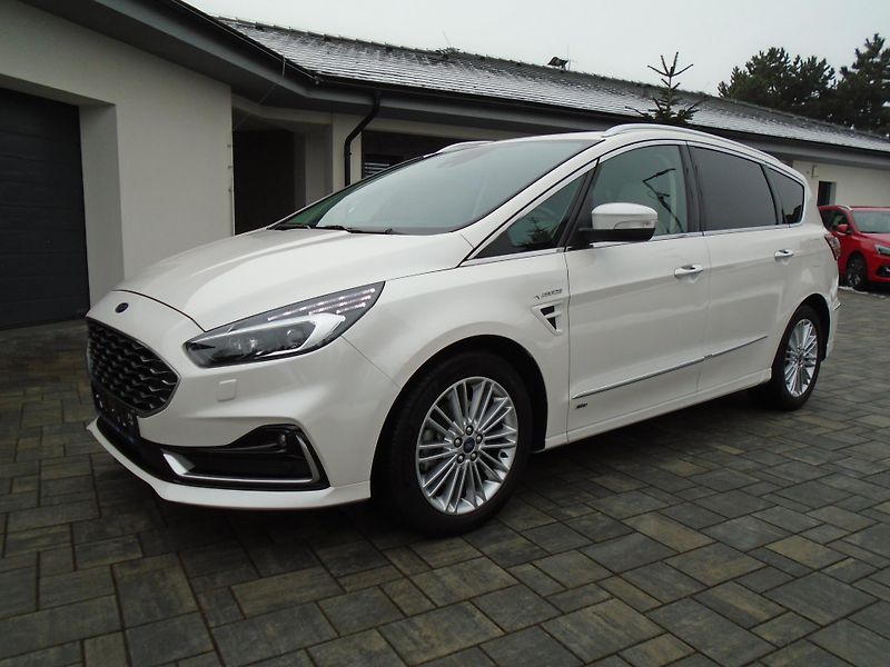 Ford S-MAX 2.0EcoBlue 140kW AWD Vignale A - fotka 2 z 49