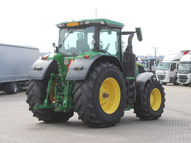 John Deere 7R 330 - fotka 3 z 22