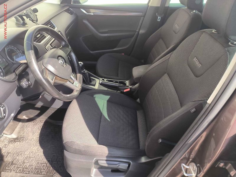 Škoda Octavia (2015) 2.0TDI 4x4, ČR, Scout, navi - fotka 9 z 19