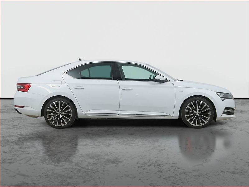 Škoda Superb (2022) Laurin&Klement 2.0 TSI - fotka 6 z 17