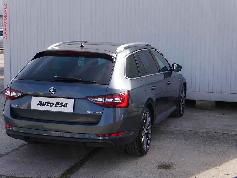 Škoda Superb (2015) 2.0 TDi, 1.maj, DSG, navi - fotka 6 z 20