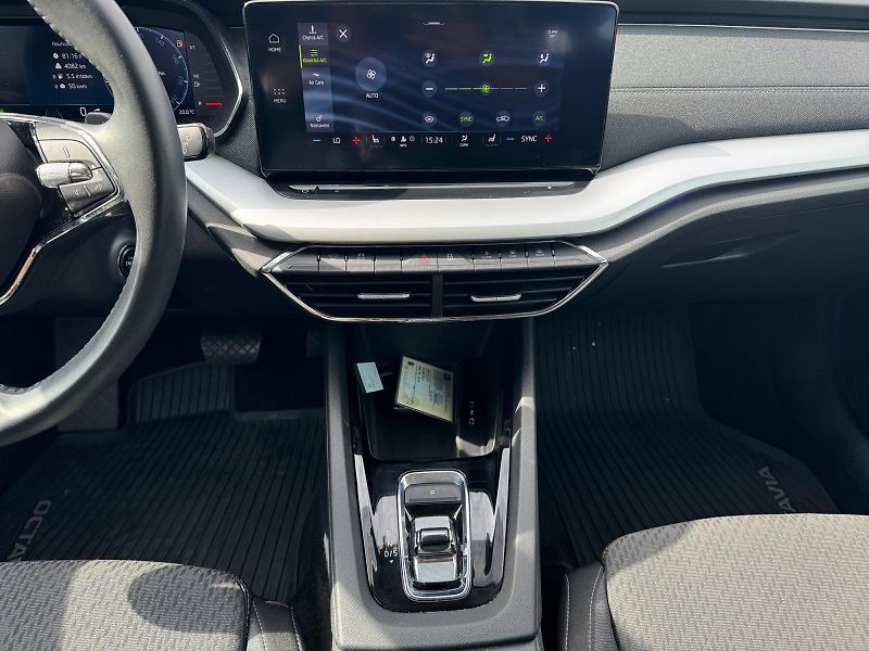 Škoda Octavia (2023) STYLE 1.5e-TEC 110kW DSG CZ - fotka 10 z 11