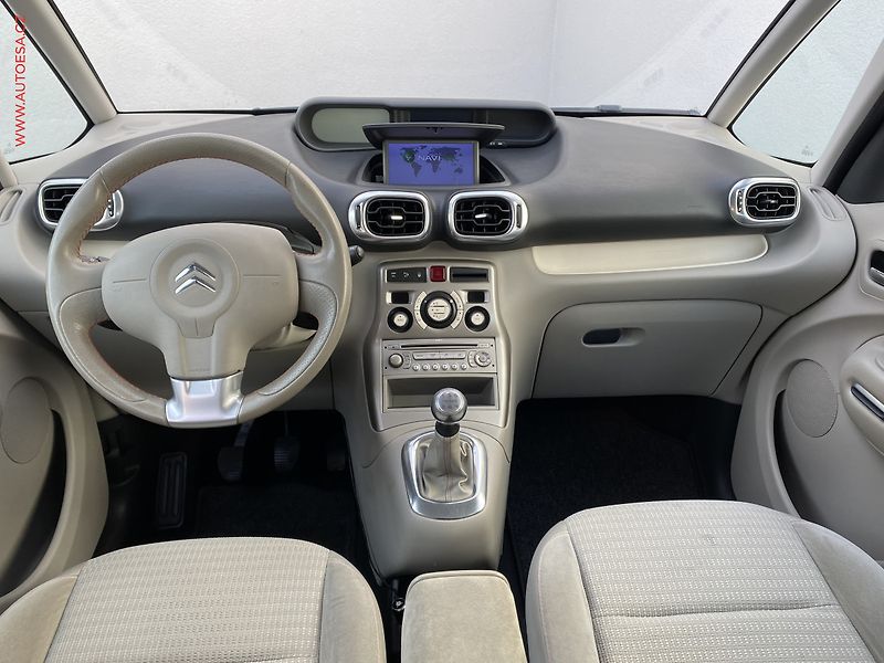 Citroën C3 Picasso (2009) 1.4 VTi, AC, tempo, park - fotka 8 z 16