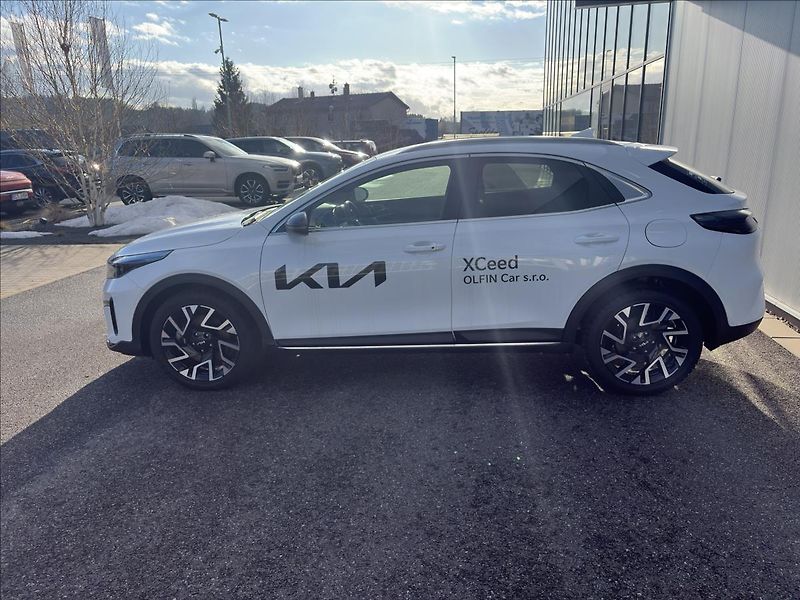 Kia XCeed 1,6   T-GDI 132kW 7DCT STEEL E - fotka 4 z 22