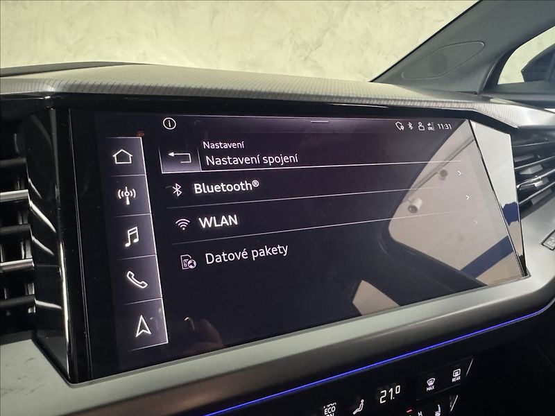 Audi Q4 e-tron 150kW Sport LED Kamera HUD - fotka 41 z 48