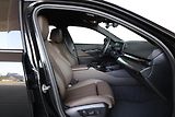 BMW Řada 5 540d xDrive Touring - náhled 24
