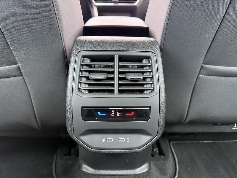 Seat Leon DSG 1,5 TSi 85 kW Style - fotka 22 z 23