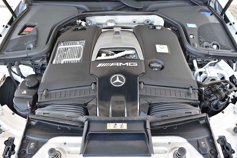 Mercedes-Benz Třídy E E 63 S 4MATIC+ AMG NIGHT*DPH* - fotka 27 z 33