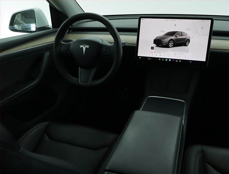 Tesla Model Y (2023) Long Range AWD 79kWh, SoH 92% - fotka 7 z 21