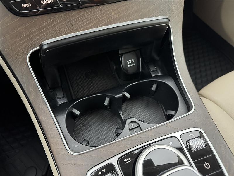 Mercedes-Benz GLC 2,0 DPH 4X4 LED KŮŽE 2XKOLA CZ - fotka 22 z 43