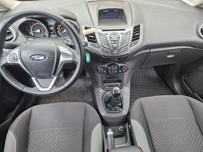 Ford Fiesta (2016) 1.25i 60kW -PARK.KAMERA - fotka 12 z 35