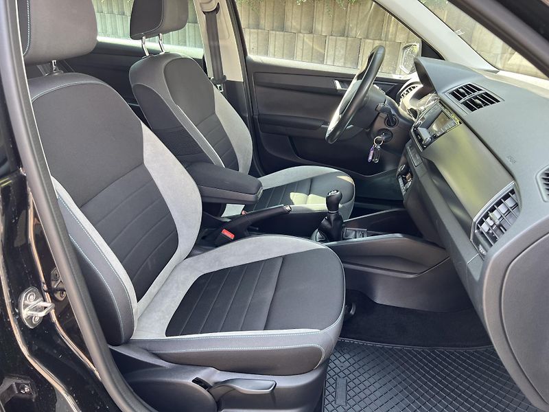 Škoda Fabia 1.0 MPi VÝBAVA JOY - fotka 6 z 16