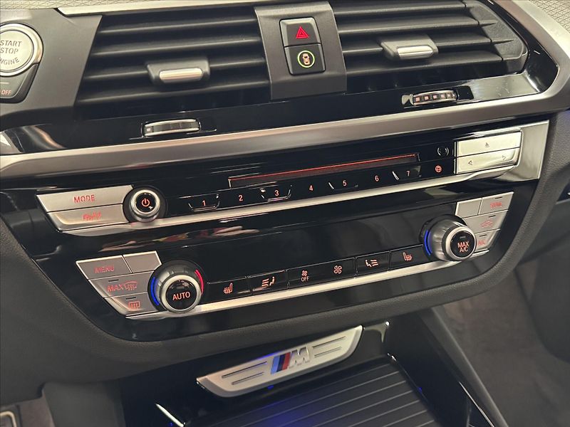 BMW X3 M40i LED HUD M-SPORT - fotka 13 z 30