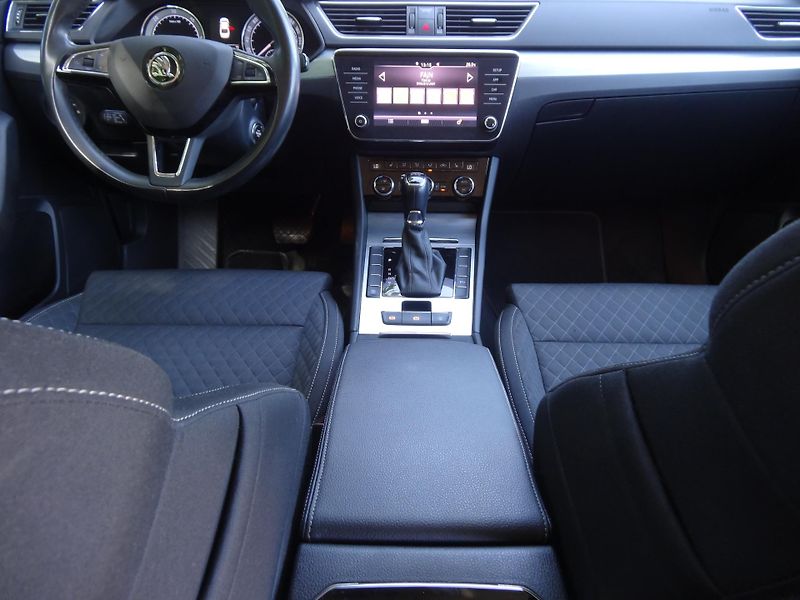 Škoda Superb 2.0TDi DSG Taž.zař. Plná nádrž - fotka 5 z 41