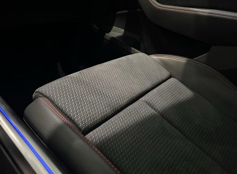 Audi Q8 e-tron 55 Q 360k Pano Matrix 4 zóny   - fotka 18 z 18