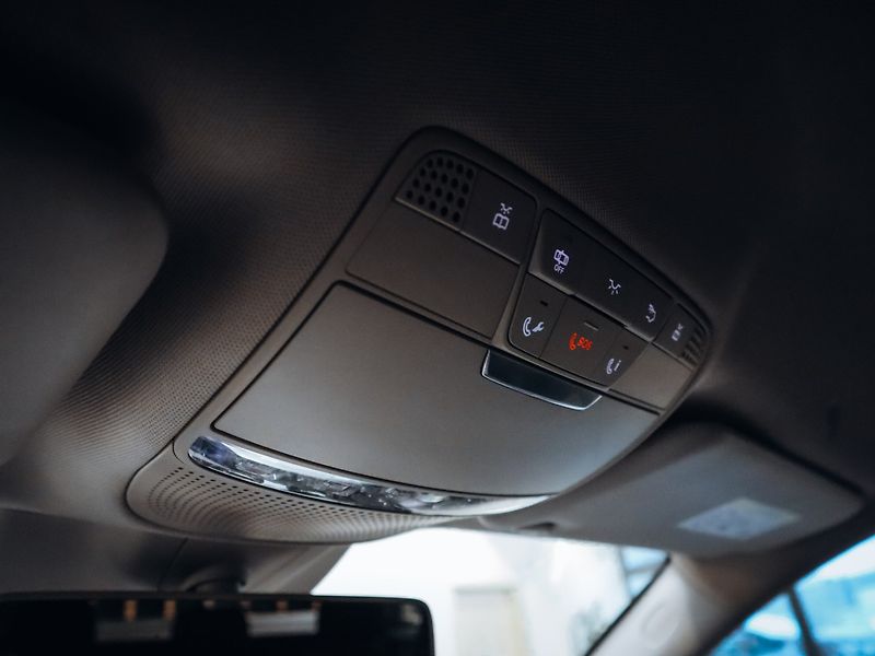 Mercedes-Benz Třídy E E 220d 4MATIC, All-Terrain - fotka 21 z 27