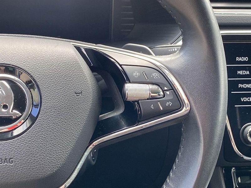 Škoda Superb (2022) Combi 2.0 TDI DSG Ambition - fotka 18 z 32