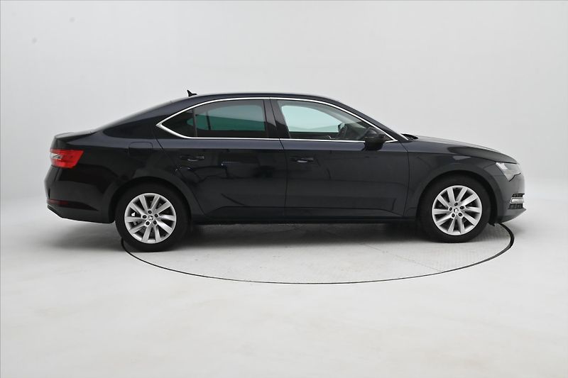 Škoda Superb 2,0 TDI 110kW Style Záruka až - fotka 4 z 32