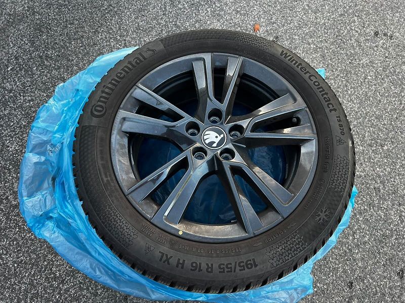 Škoda Fabia Monte Carlo 1,5 TSI 110KW DSG - fotka 26 z 26