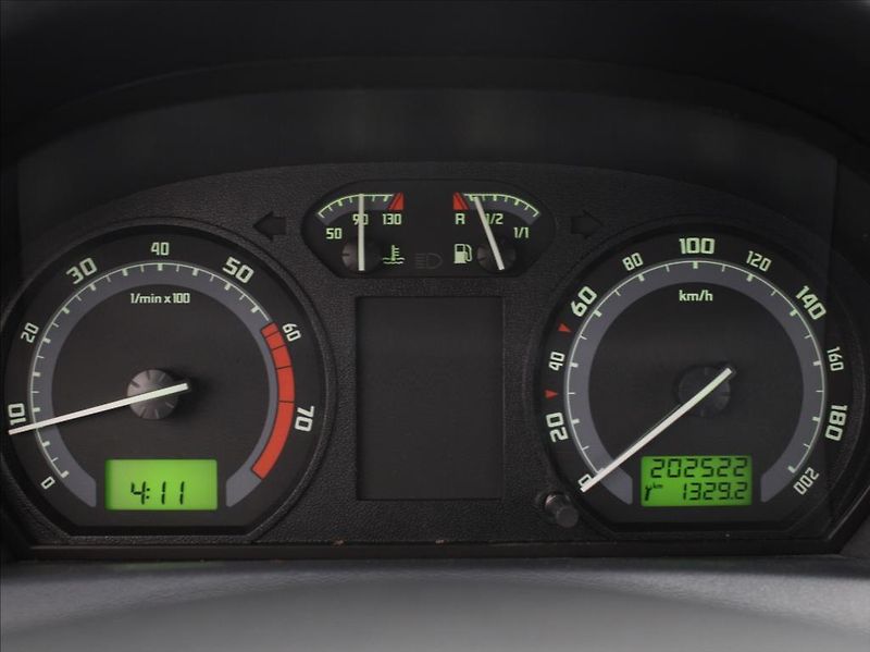 Škoda Fabia 1,2 HTP 47kW Kombi 2.maj.ČR - fotka 19 z 19