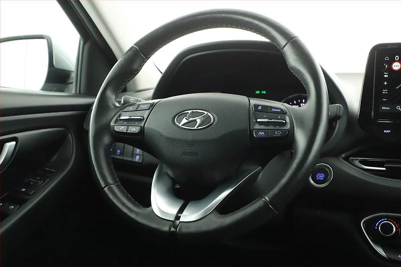 Hyundai i30 (2024) Smart 1.0 T-GDI, ČR,1.maj - fotka 8 z 20