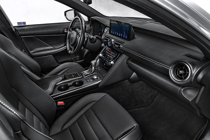 Lexus IS F IS 500F SPORT - fotka 16 z 27