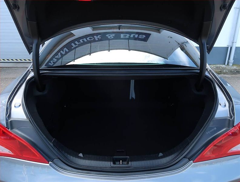 Mercedes-Benz CLA (2015) 180, Automat, Serv.kniha, Kůže - fotka 14 z 22