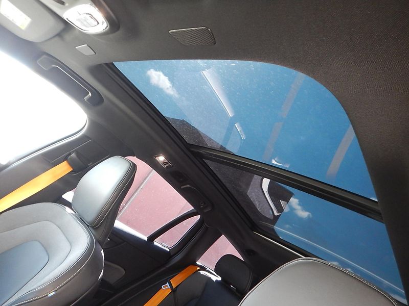Volvo V60 T8 POLESTAR ENGINEERED - fotka 26 z 29