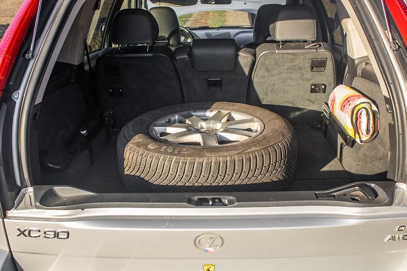 Volvo XC90 DVD, nezávislé topení, tažné. - fotka 38 z 43