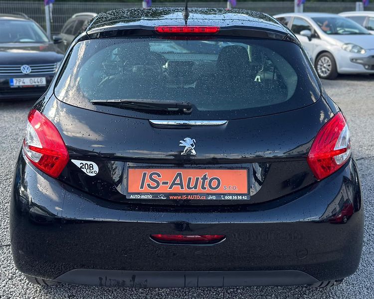 Peugeot 208 (2014) - fotka 6 z 13