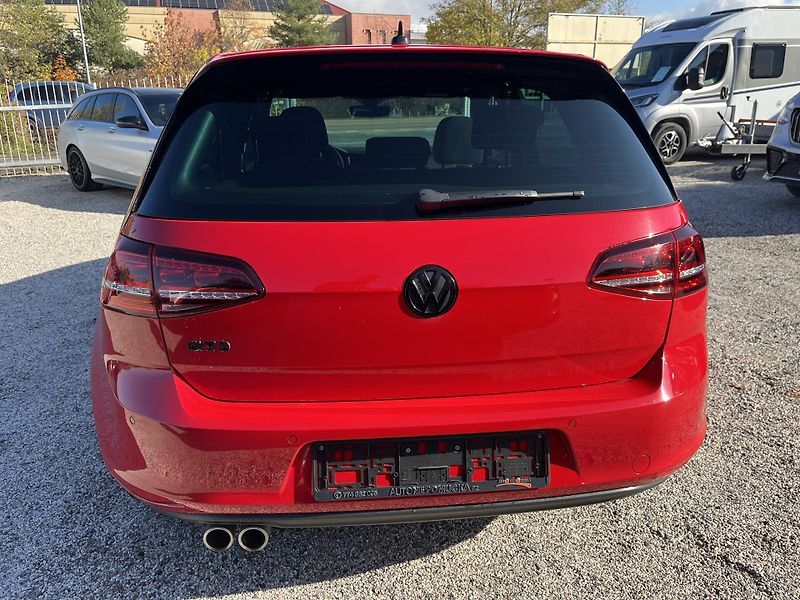 Volkswagen Golf (2016) GTD 2.0 TDI DSG 135 KW - fotka 6 z 25