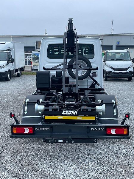Iveco Daily (2026) 3,0 50C16HZD 6+1 CTS 3t - fotka 3 z 16