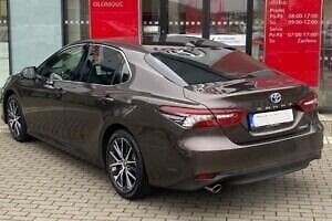 Toyota Camry 2,5 Hybrid Executive - fotka 2 z 30