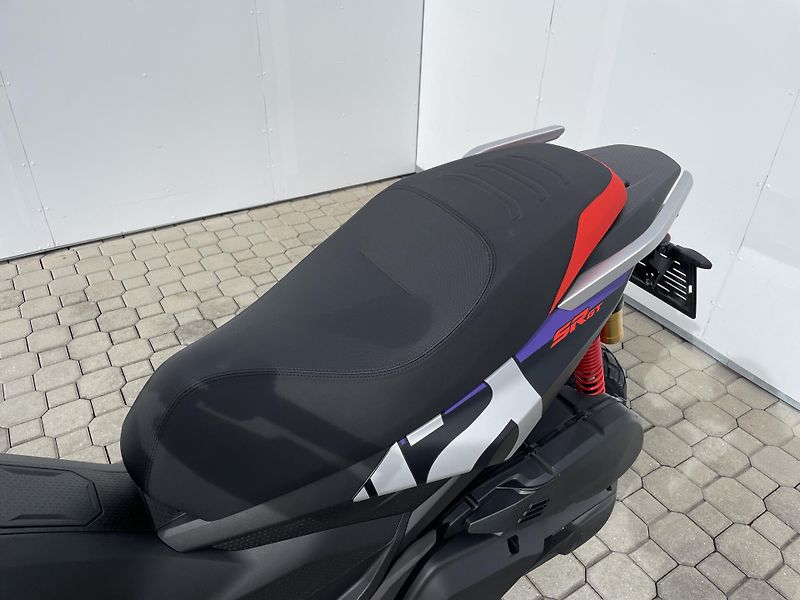 Aprilia (2026) SR GT 400 Rally Replica EU5+ - fotka 5 z 13