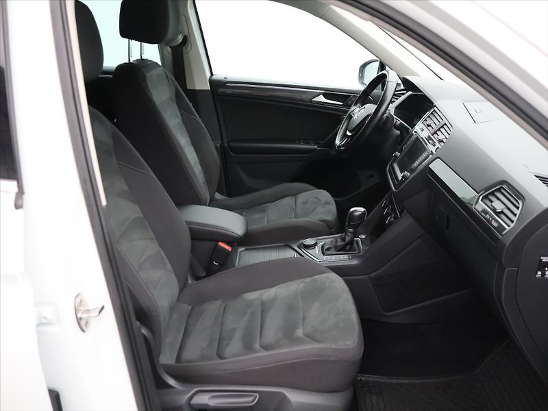 Volkswagen Tiguan 2,0 TDI 110kW DSG 4M Highline - fotka 12 z 31