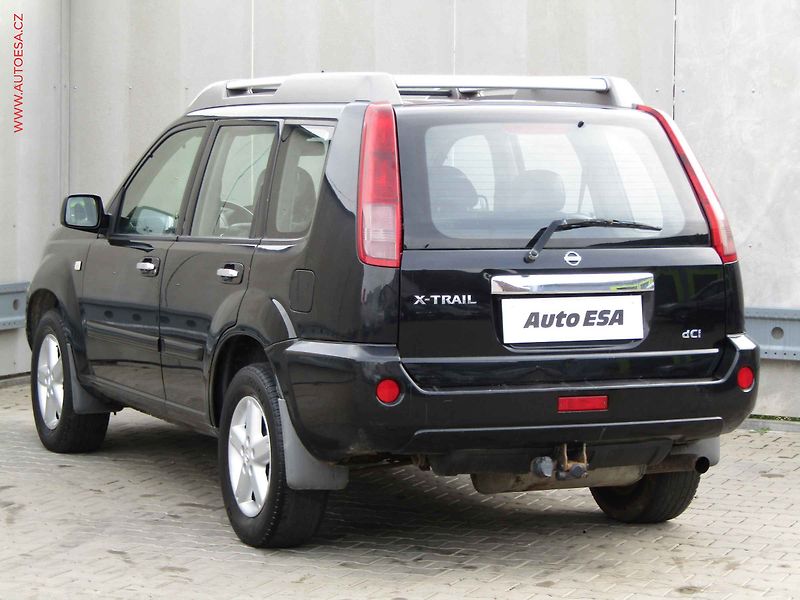 Nissan X-Trail (2004) 2.0 dCi 4x4, 2.maj,ČR, Ac - fotka 6 z 21
