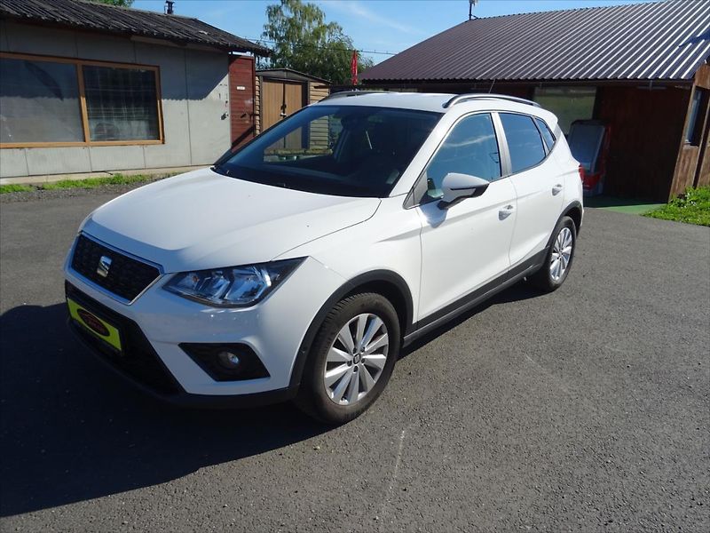 Seat Arona 1,0 TSi 70 kw - fotka 5 z 36