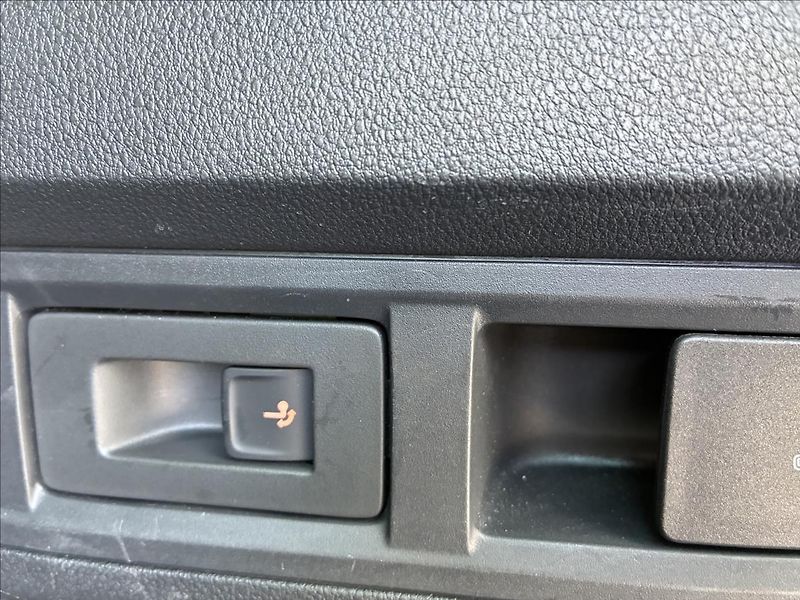 Škoda Octavia 2,0 TAŽNÉ,KŮŽE,HEAD-UP - fotka 18 z 38