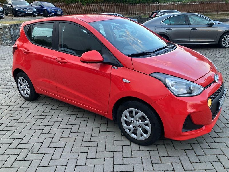 Hyundai i10 (2019) 1.0 FAMILY CLUB KLIMA 1.MAJ.ČR - fotka 2 z 22