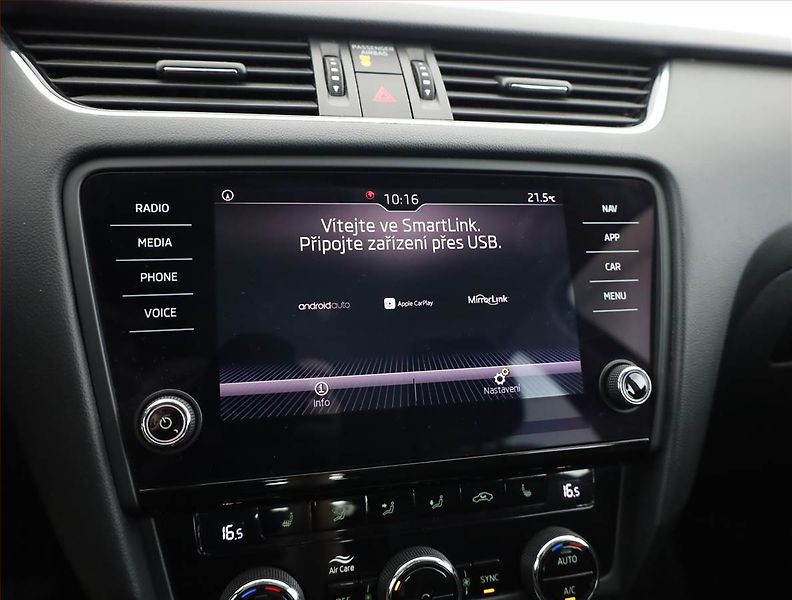 Škoda Octavia (2019) Style Plus 1.5 TSI, Navi - fotka 15 z 21