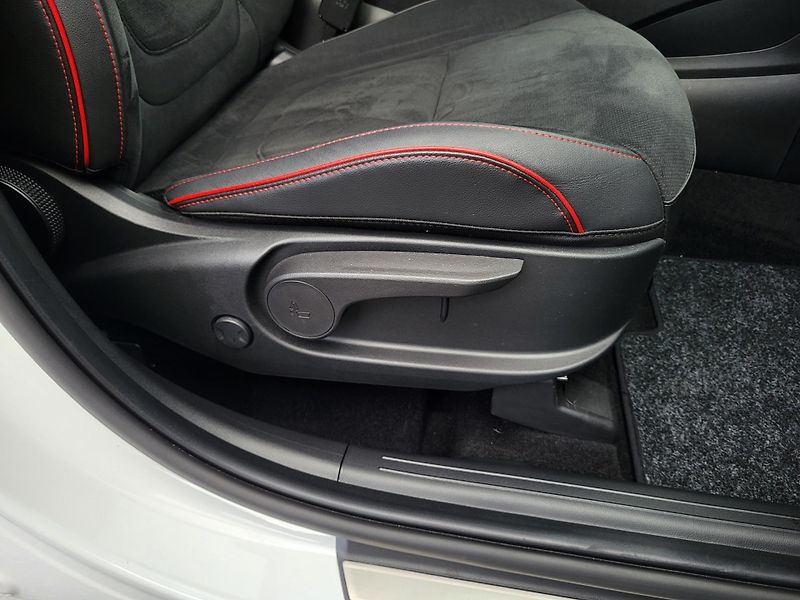 Hyundai Tucson 1.6 T-GDI 118kW DCT 4x4 N-Line - fotka 27 z 47