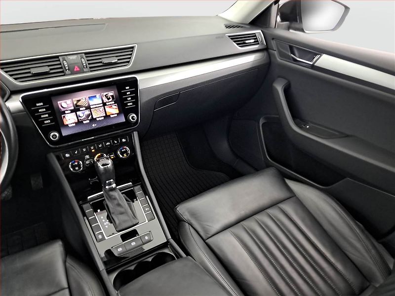 Škoda Superb (2018) 1.6 TDI, Automat, Kůže - fotka 8 z 22