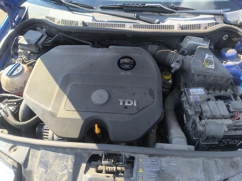 Škoda Fabia 1,9TDI,125T.KM,SERVISKA,VÝBAVA - fotka 20 z 24