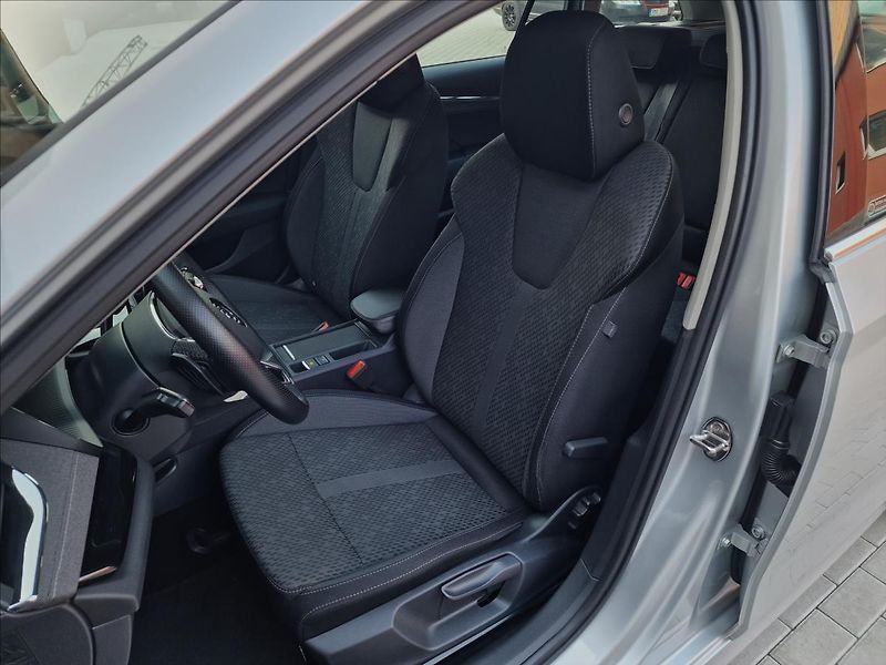 Škoda Octavia 2.0TDI 110kW 4x4 DSG Style,ČR - fotka 36 z 50