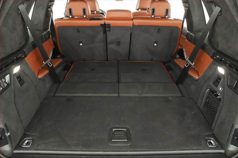 BMW X7 (2023) xDrive40d - fotka 19 z 20
