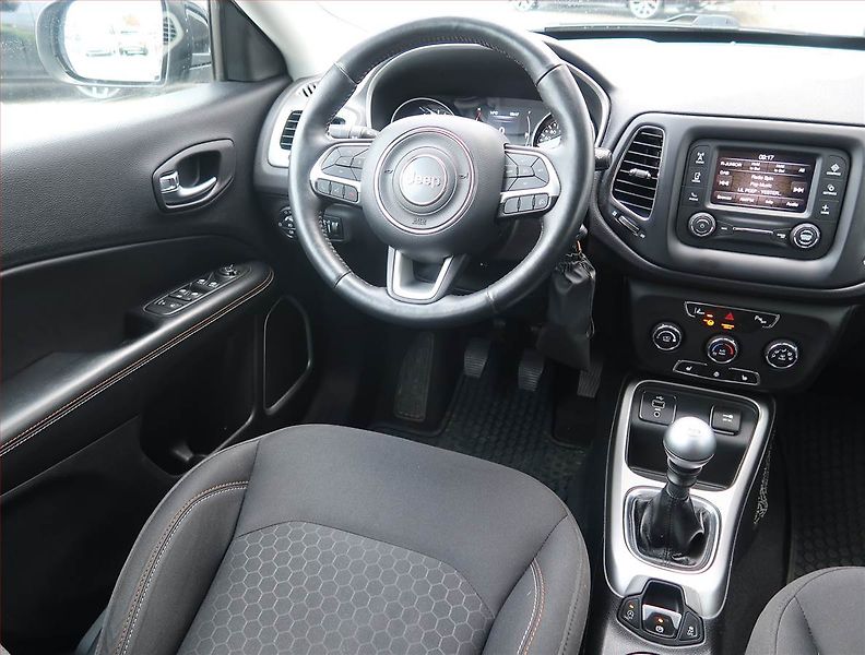 Jeep Compass (2018) 1.4 MultiAir, Serv.kniha - fotka 7 z 14