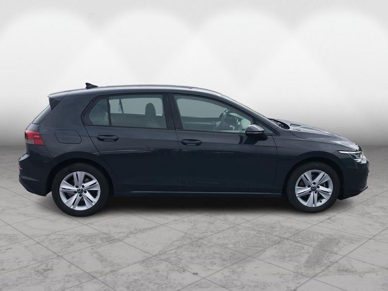 Volkswagen Golf 1.5 TSi LIFE - fotka 8 z 27
