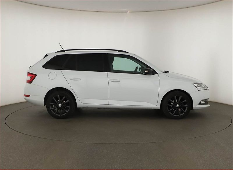 Škoda Fabia (2020) Style Plus 1.0 TSI, Serv.kniha - fotka 6 z 17
