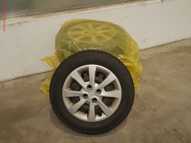 Kia Rio (2013) 1.1 CRDI, 2.maj,ČR, servis - fotka 17 z 17
