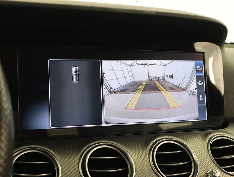 Mercedes-Benz Třídy E (2017) E 220 d, Automat, Kůže, Navi - fotka 24 z 26